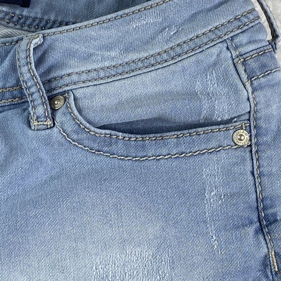 Seven7 Jean Shorts Womems 4 Distressed Blue 28x5.5 Stretch Demin Low Rise - Picture 9 of 16